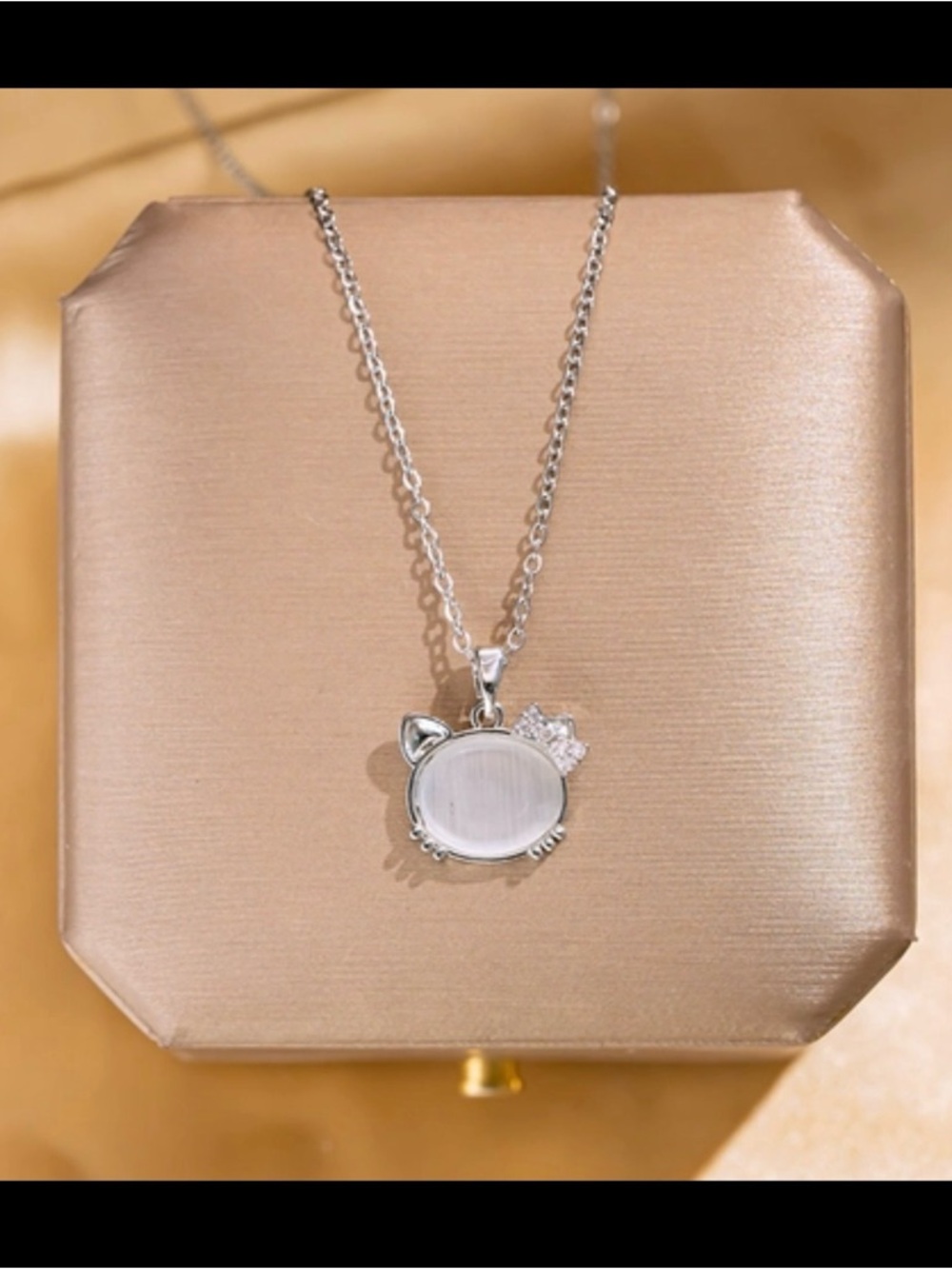 Silver Cat Face Pendant Necklace on 16 Inch Chain